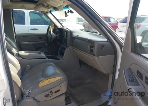 2005 Chevrolet Suburban 1500 Lt из США, поврежденный, VIN 3GNEC16Z45G114683